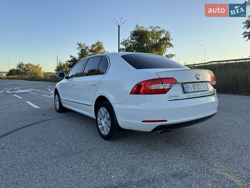 Лифтбек Skoda Superb 2015 в Полтаве