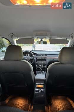 Лифтбек Skoda Superb 2015 в 
