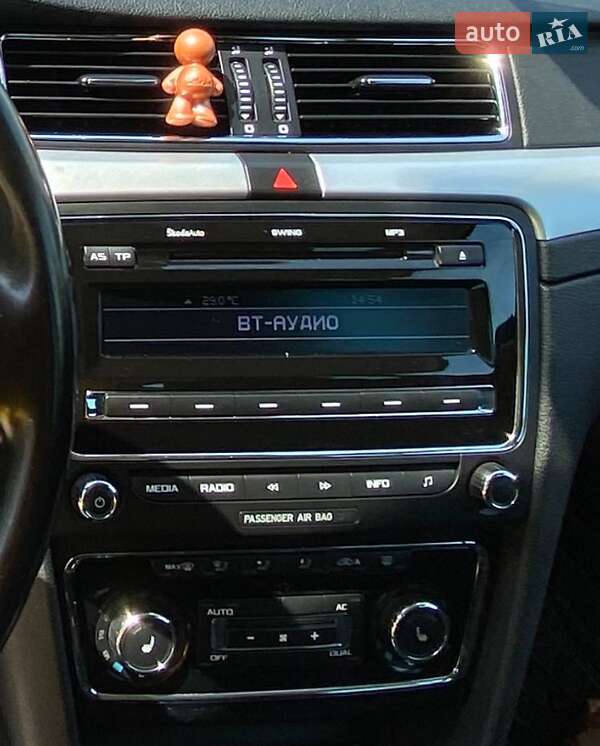 Универсал Skoda Superb 2012 в Тернополе