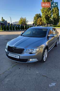 Ліфтбек Skoda Superb 2010 в Харкові