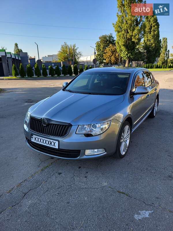 Лифтбек Skoda Superb 2010 в Харькове