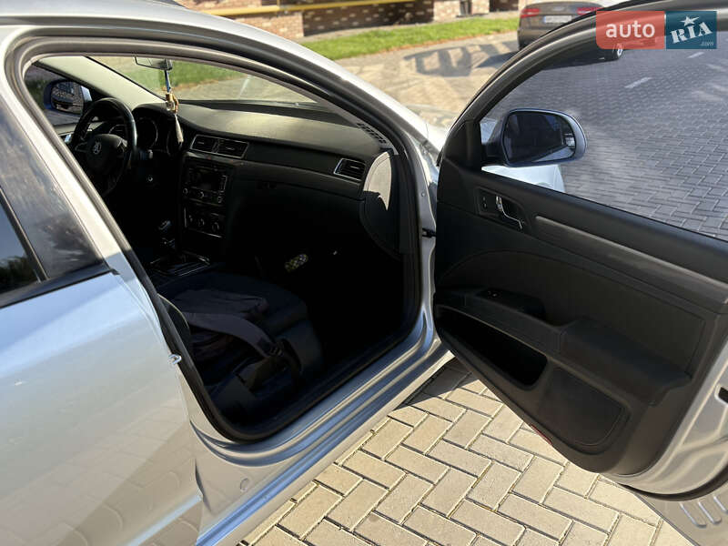 Универсал Skoda Superb 2014 в Житомире
