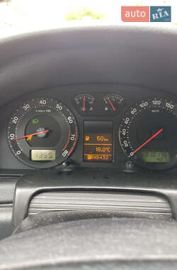 Лифтбек Skoda Superb 2005 в 