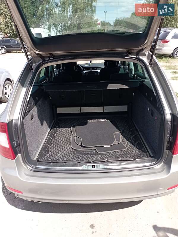 Универсал Skoda Superb 2013 в Александрие