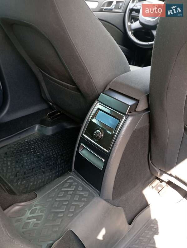 Универсал Skoda Superb 2013 в Александрие