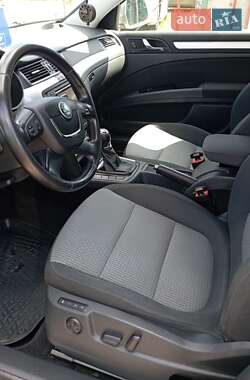 Универсал Skoda Superb 2013 в 