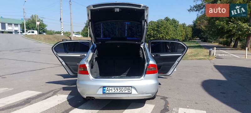 Лифтбек Skoda Superb 2012 в Краматорске