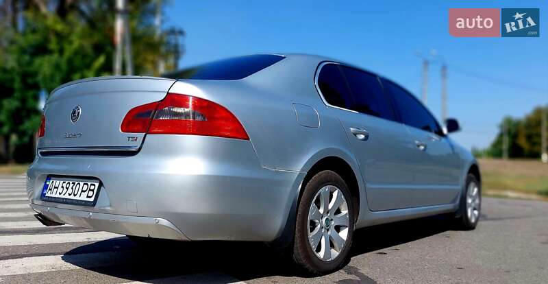 Лифтбек Skoda Superb 2012 в Краматорске