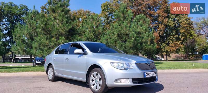 Лифтбек Skoda Superb 2012 в Краматорске