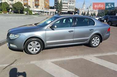 Лифтбек Skoda Superb 2010 в 