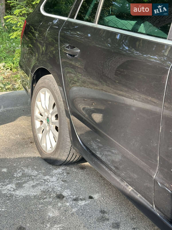 Універсал Skoda Superb 2012 в Ужгороді фото 24 Універсал Skoda Superb 2012 в Ужгороді