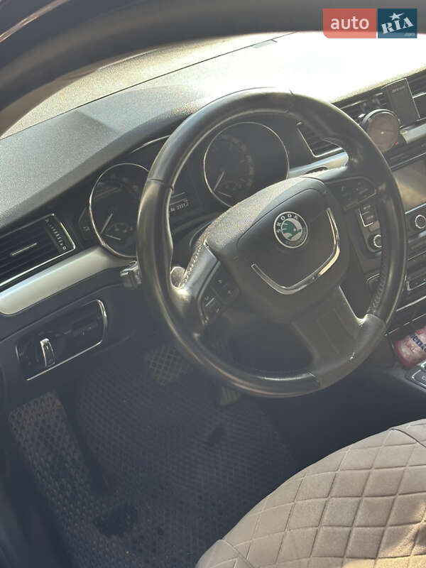 Універсал Skoda Superb 2012 в Ужгороді фото 31 Універсал Skoda Superb 2012 в Ужгороді