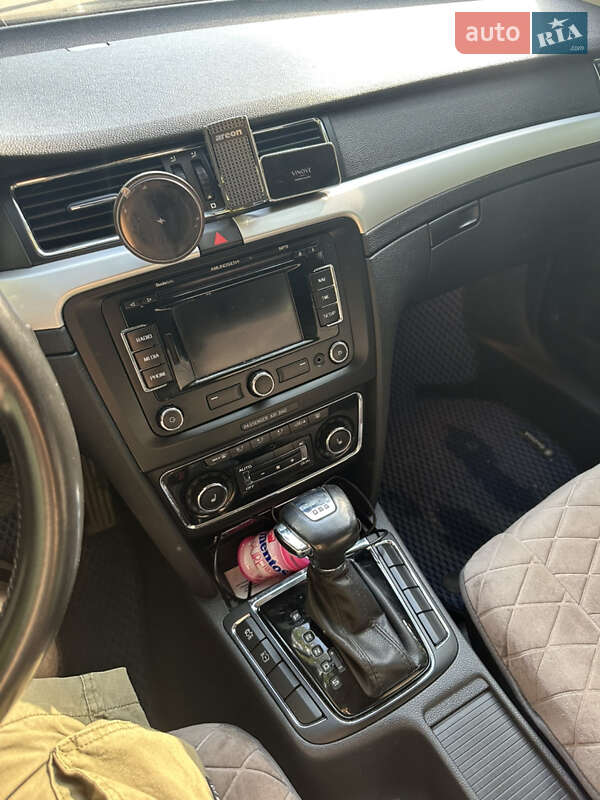 Універсал Skoda Superb 2012 в Ужгороді фото 51 Універсал Skoda Superb 2012 в Ужгороді