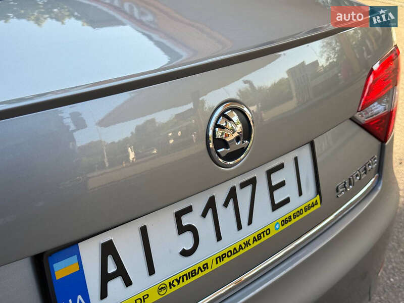Лифтбек Skoda Superb 2013 в Днепре