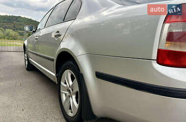 Лифтбек Skoda Superb 2007 в 