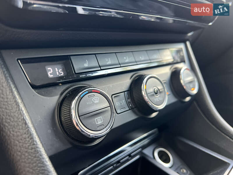 Универсал Skoda Superb 2018 в Ивано-Франковске