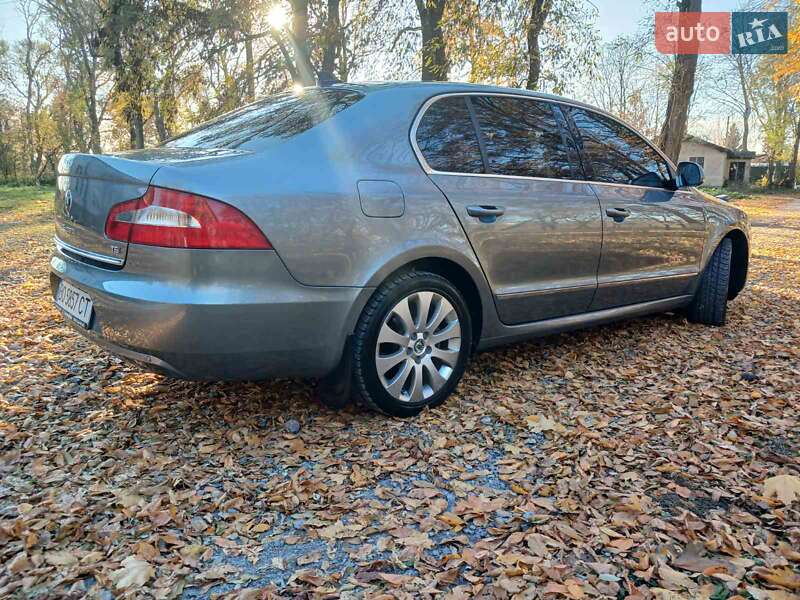 Лифтбек Skoda Superb 2009 в Тернополе