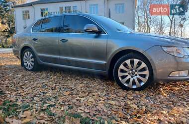 Лифтбек Skoda Superb 2009 в 