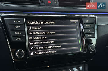 Лифтбек Skoda Superb 2015 в 