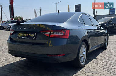Лифтбек Skoda Superb 2020 в 