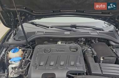 Лифтбек Skoda Superb 2013 в 