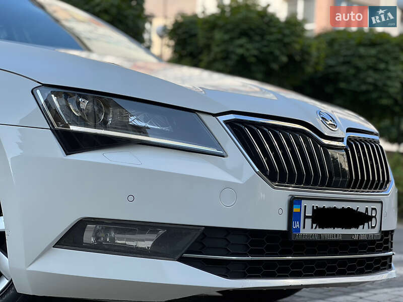 Универсал Skoda Superb 2018 в Ивано-Франковске