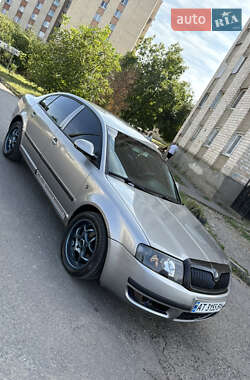 Лифтбек Skoda Superb 2008 в 