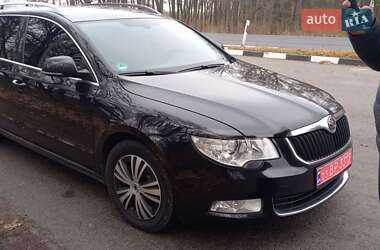 Универсал Skoda Superb 2012 в Бродах