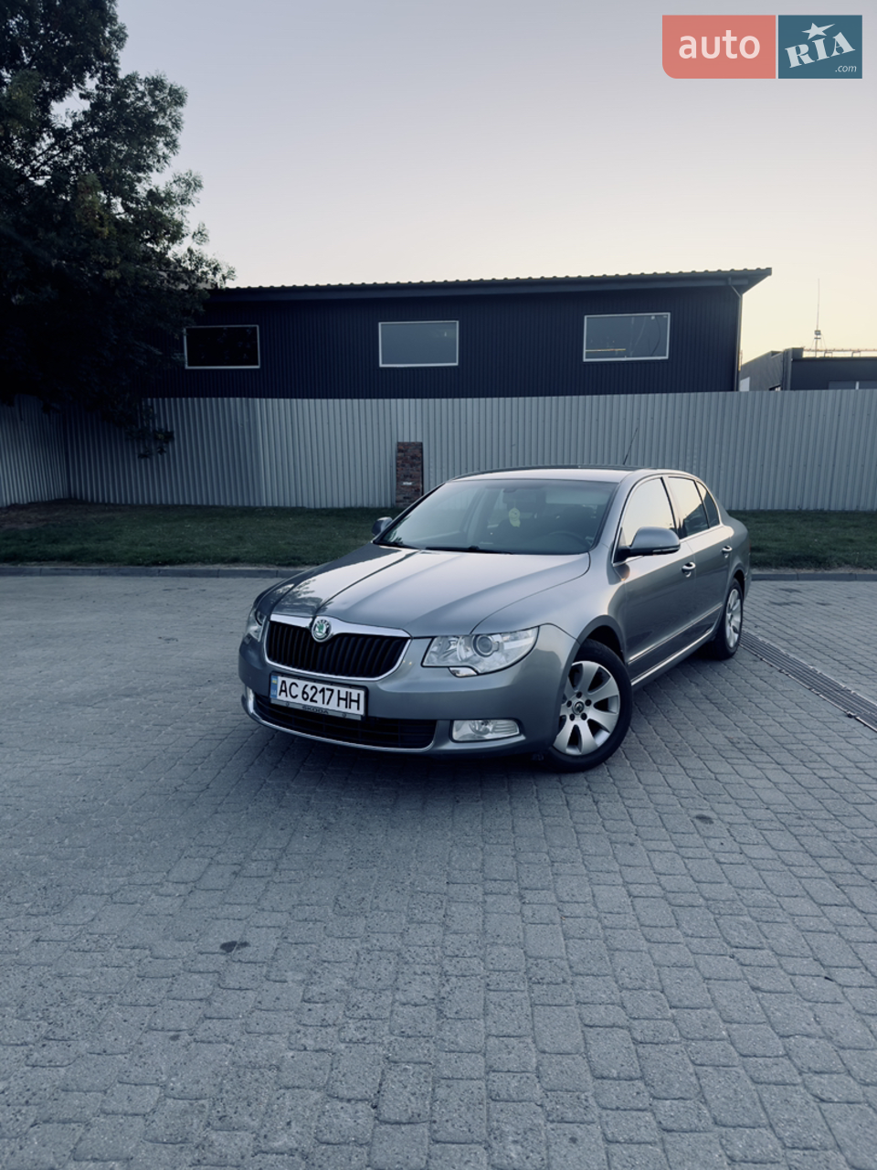 2010 Skoda Superb - мініатюра 7