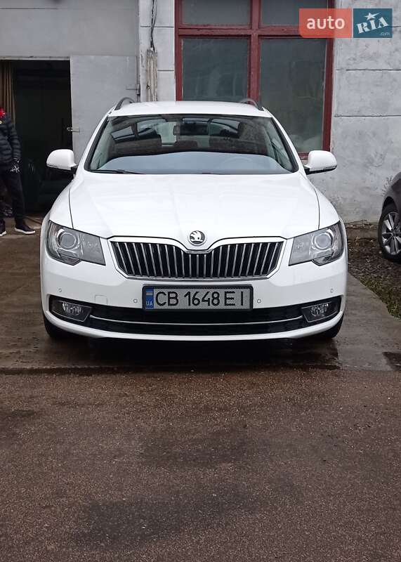Універсал Skoda Superb 2013 в Чернігові
