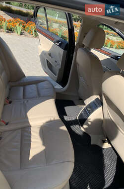 Лифтбек Skoda Superb 2009 в 