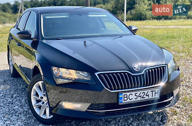Лифтбек Skoda Superb 2017 в Новояворовске