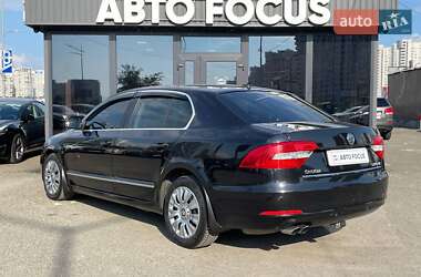 Лифтбек Skoda Superb 2014 в 