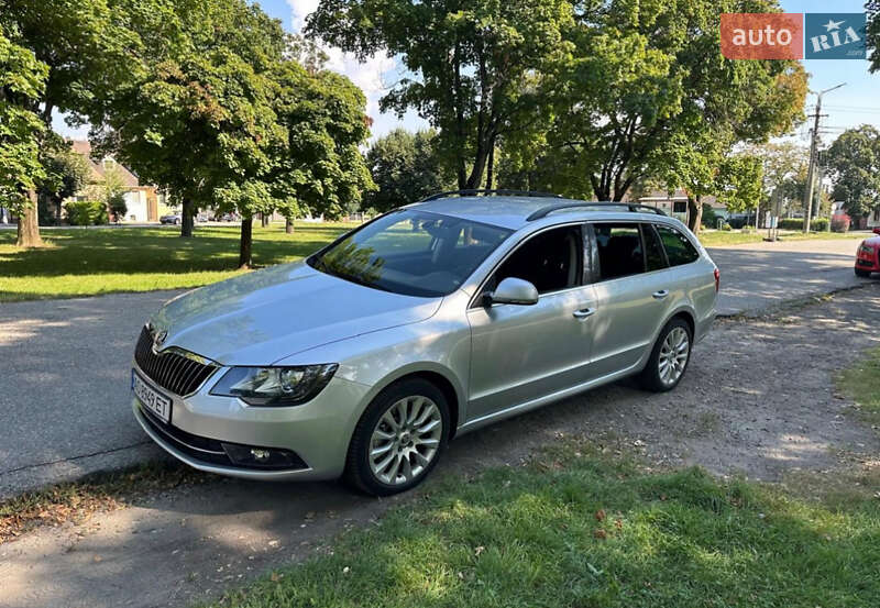 Универсал Skoda Superb 2013 в Хусте