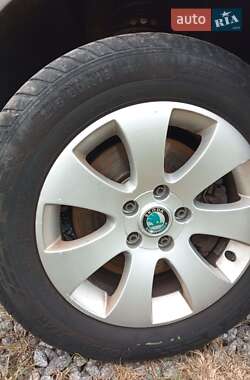 Универсал Skoda Superb 2011 в 