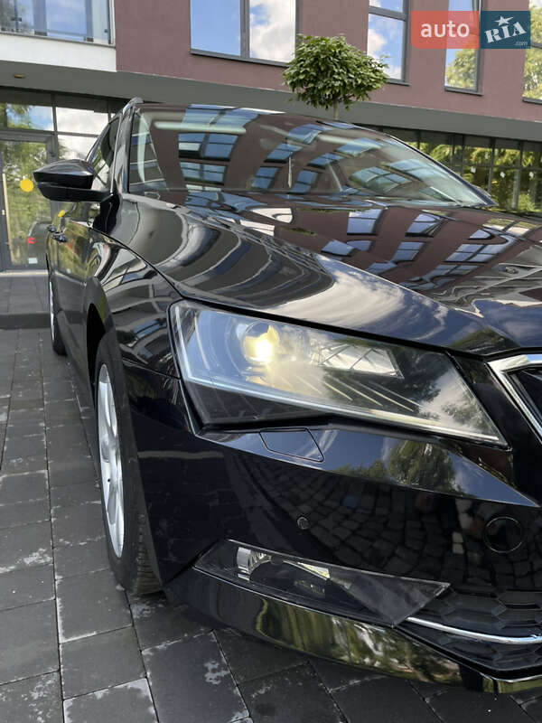 Универсал Skoda Superb 2017 в Сваляве