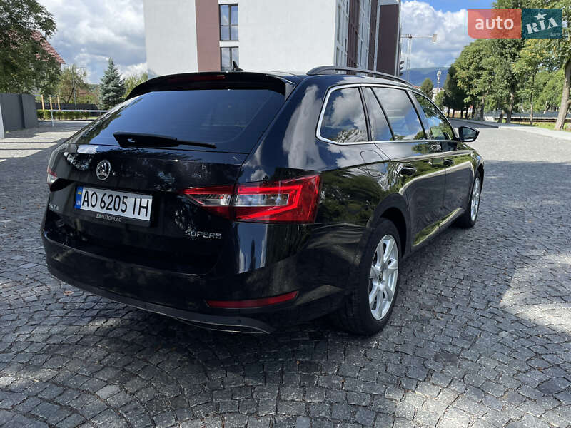 Универсал Skoda Superb 2017 в Сваляве