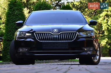 Лифтбек Skoda Superb 2017 в 