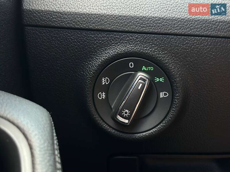 Лифтбек Skoda Superb 2022 в Луцке