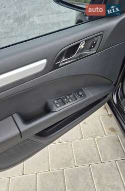 Лифтбек Skoda Superb 2012 в 