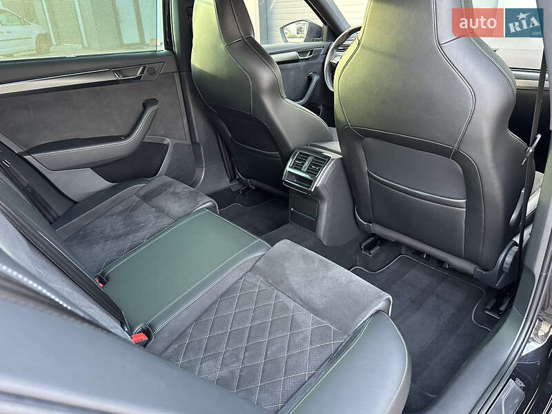 Лифтбек Skoda Superb 2021 в Мукачево