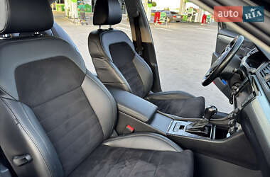 Лифтбек Skoda Superb 2015 в 