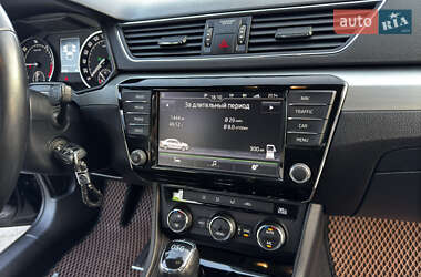 Лифтбек Skoda Superb 2015 в 