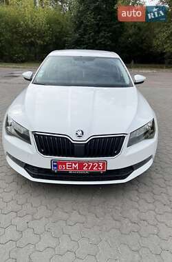 Универсал Skoda Superb 2016 в 