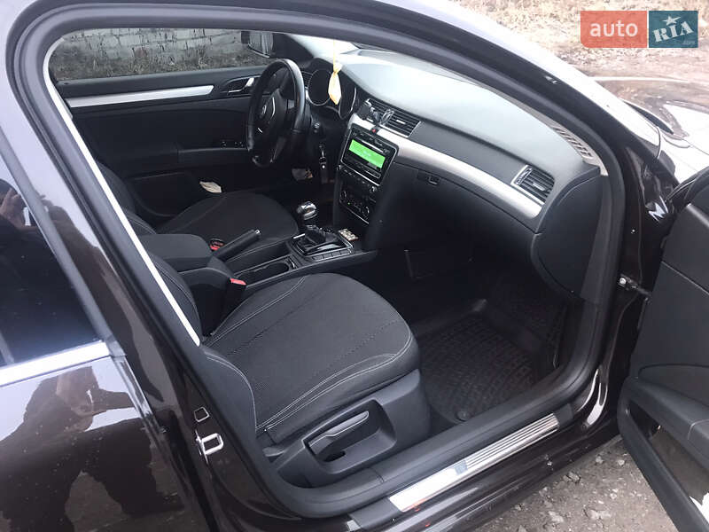 Лифтбек Skoda Superb 2012 в Павлограде фото 15 Лифтбек Skoda Superb 2012 в Павлограде