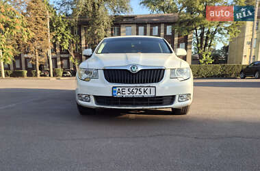 Ліфтбек Skoda Superb 2012 в Кам'янському