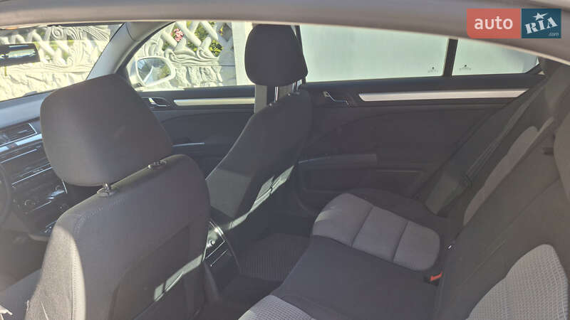 Лифтбек Skoda Superb 2012 в Каменском фото 8 Лифтбек Skoda Superb 2012 в Каменском