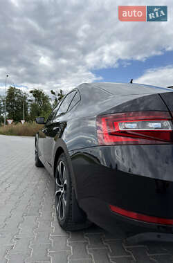 Лифтбек Skoda Superb 2018 в 