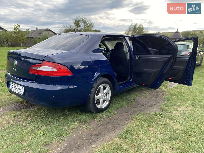 Ліфтбек Skoda Superb 2008 в Чернівцях