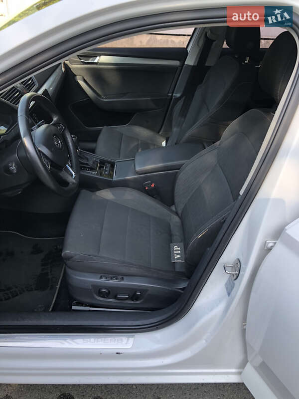 Лифтбек Skoda Superb 2017 в Мукачево